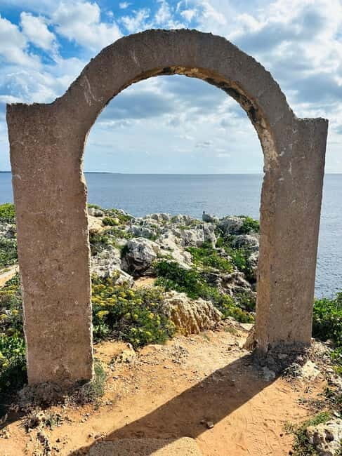Cala en Blanes: Secret spots for the best dives with a local guide - A Closer Look at the MenorCalma Experience