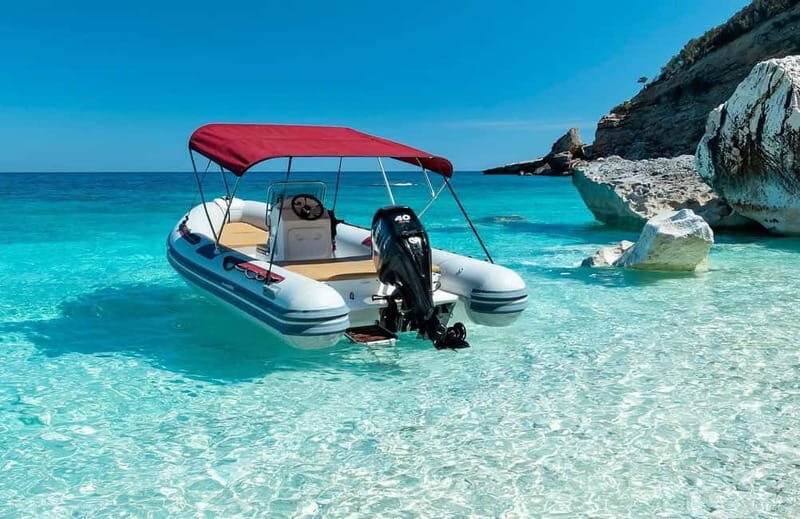Cala Gonone: 6-Metre Dinghy Rental (without boat licence) - Key Points