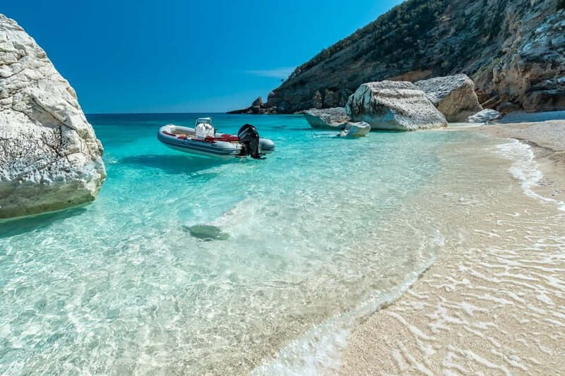 Cala Gonone: 6-Metre Dinghy Rental (without boat licence) - The Gulf of Orosei: Your Playground  