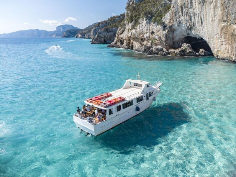 cala-gonone-bue-marino-cave-cala-luna-beach-boat-tour