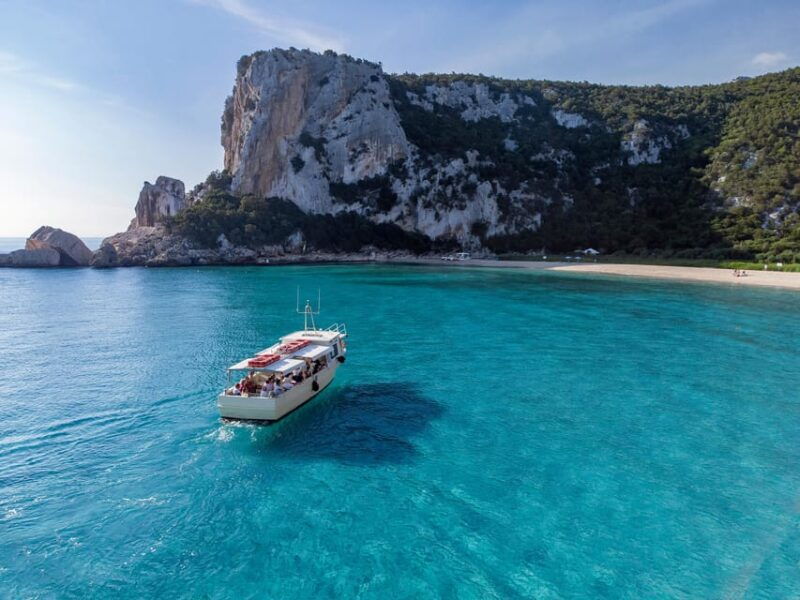 cala-gonone-cala-luna-and-cala-sisine-boat-tour