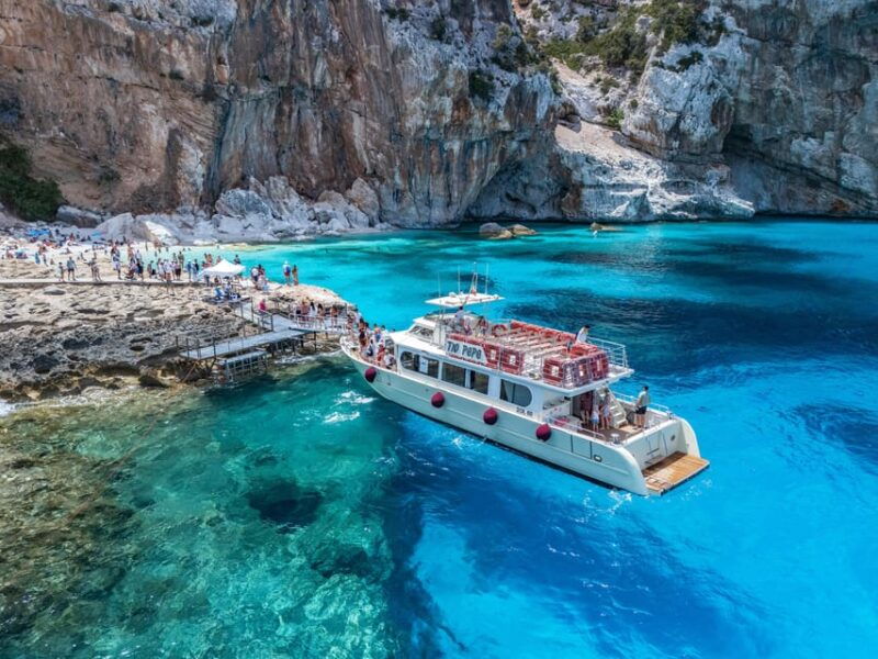 cala-gonone-cruise-in-the-gulf-of-orosei-with-cala-goloritze