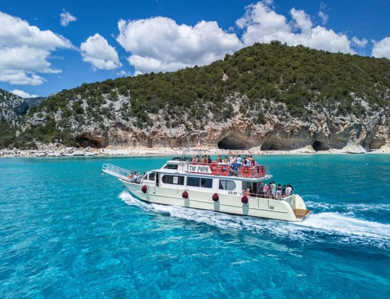 cala-gonone-cruise-in-the-gulf-of-orosei-with-cala-goloritze
