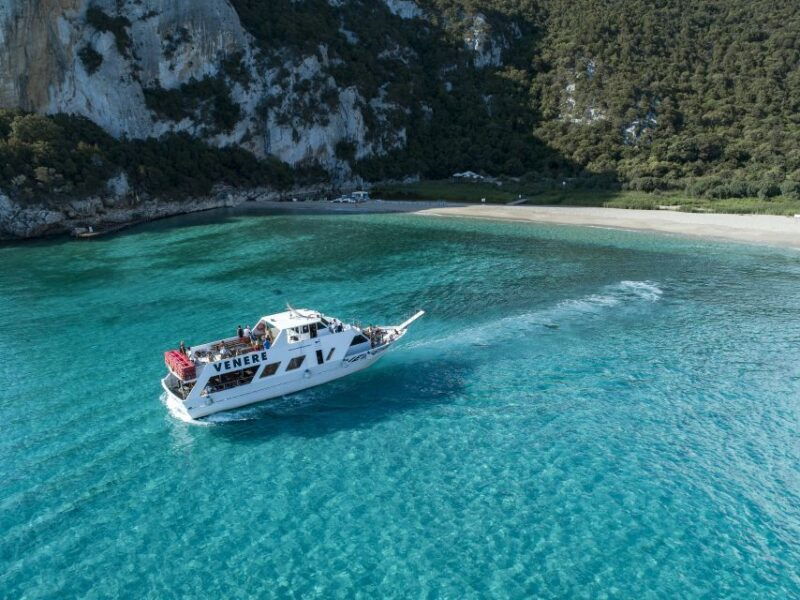 cala-gonone-guided-boat-tour-to-cala-luna-beach