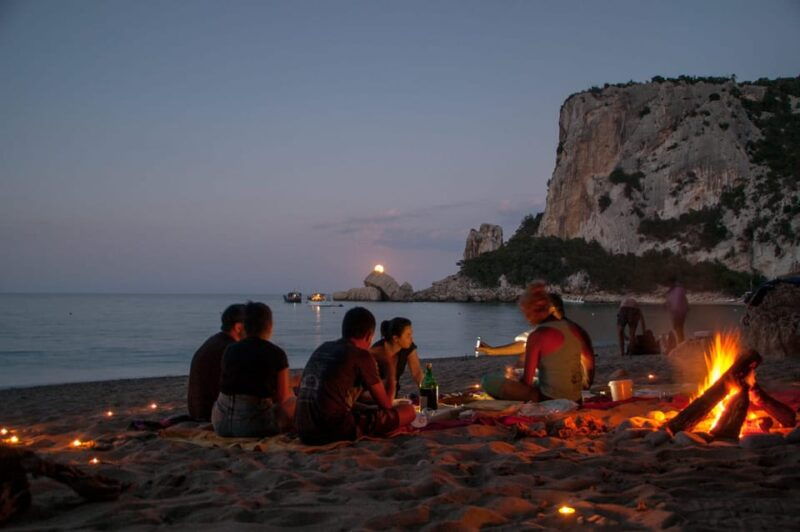 cala-luna-by-night