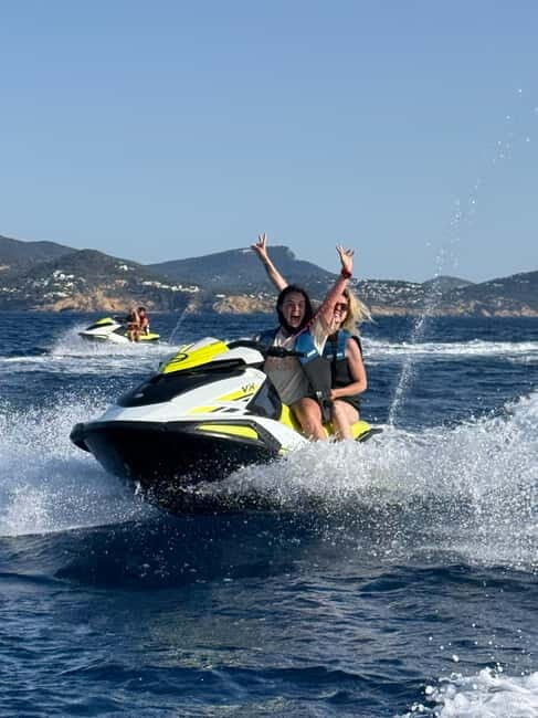 Cala Salada: 30-Minute Jet Ski Experience - Experience Cala Salada’s Beauty with a 30-Minute Jet Ski Tour