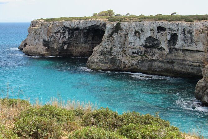 cala-varques-guided-kayak-sea-caves-expedition-snorkeling-2