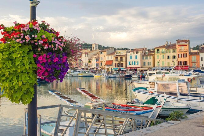 calanques-of-cassis-the-village-and-wine-tasting