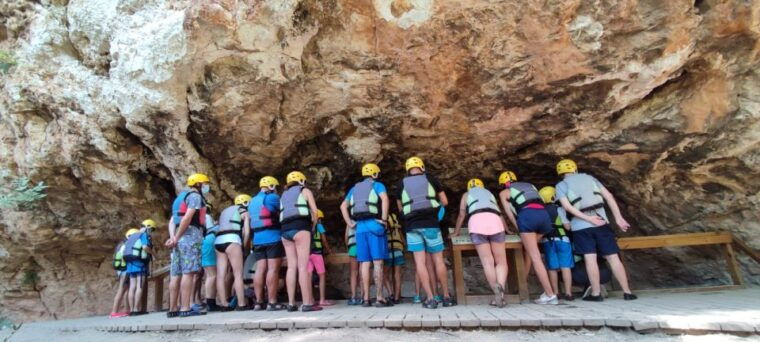 calasparra-almadenes-canyon-rafting-with-caves-and-rock-art