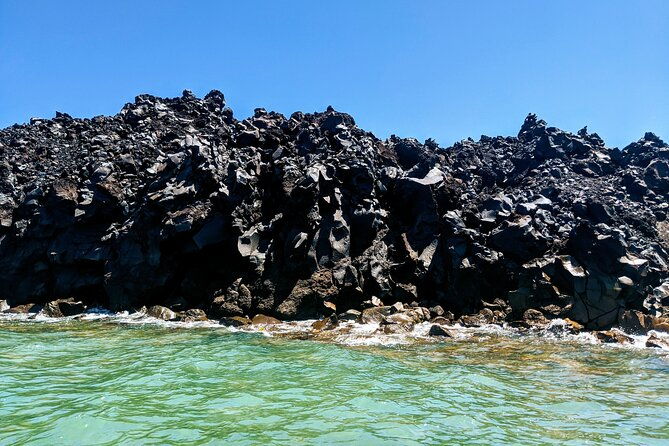 caldera-private-cruise-volcano-hike-2