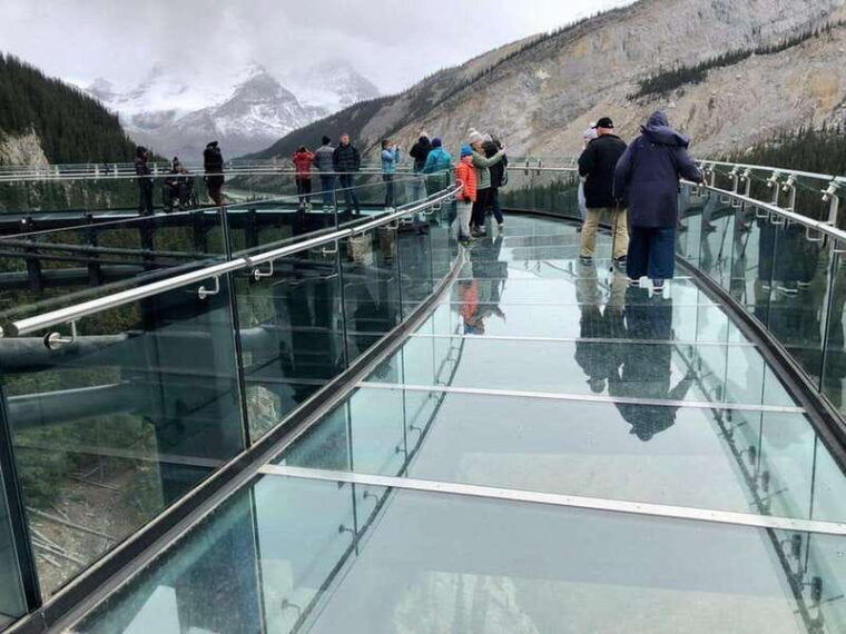 calgary-banff-canmore-banff-jasper-national-parks-tour