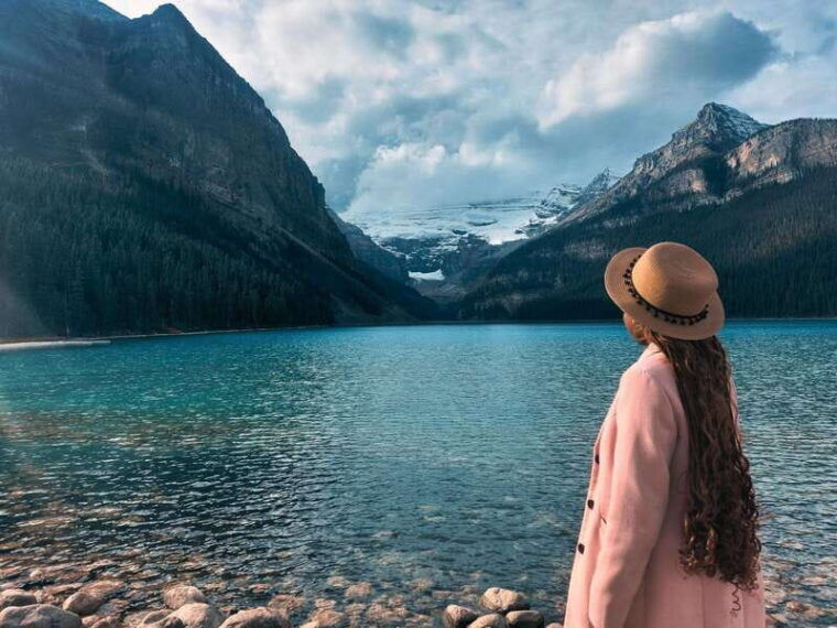 calgary-banff-lake-louise-moraine-marble-canyon-day-tour