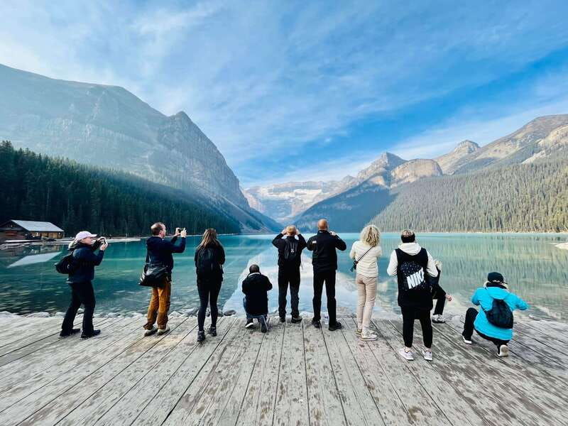 calgary-canmore-banff-lake-louise-moraine-lake-shuttle