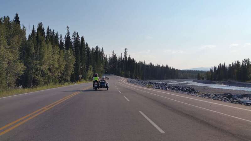calgary-sidecar-motorcycle-tour-of-rocky-mountain-foothills