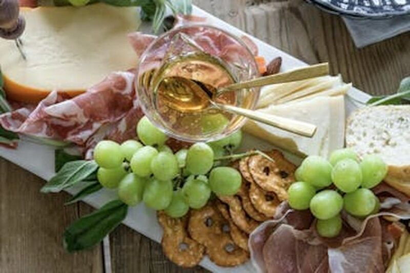 calistoga-napa-valley-cycling-and-winery-tour-with-picnic