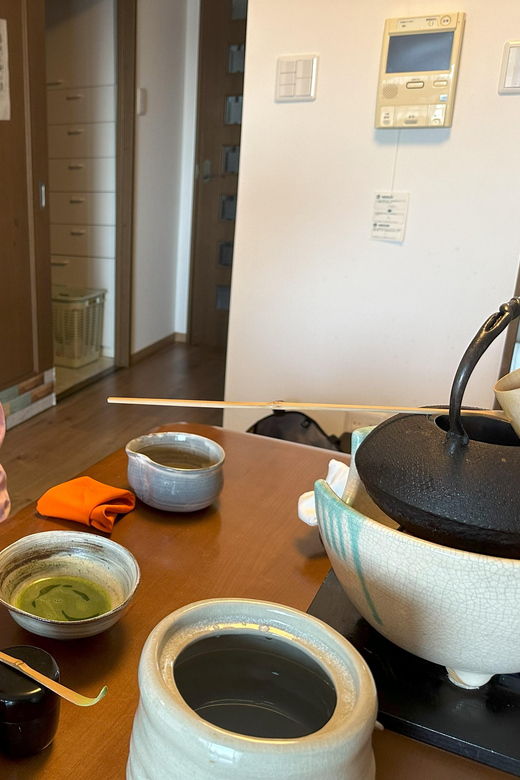 calligraphy-and-matcha-in-a-warm-kumamoto-home