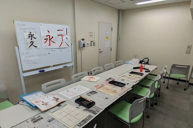 calligraphy-class-give-the-gift-of-professional-work-ginza-area