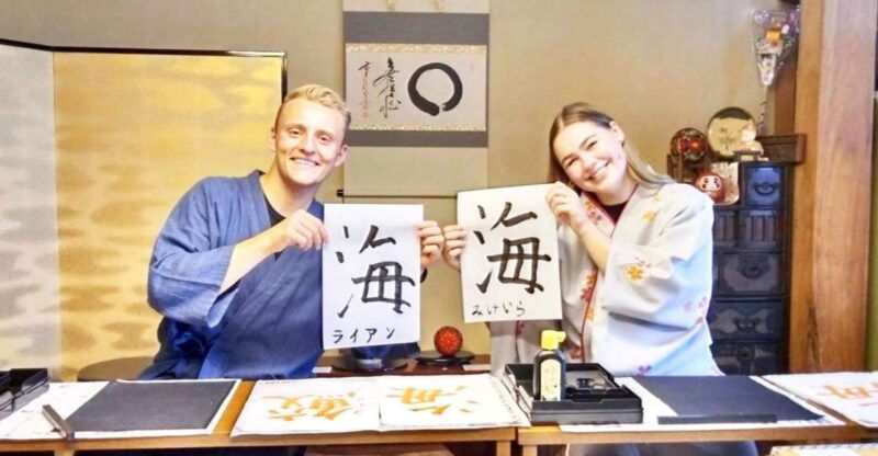 calligraphy-experience-with-simple-kimono-in-okinawa