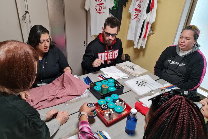 calligraphy-on-t-shirt-and-lantern-in-sumida