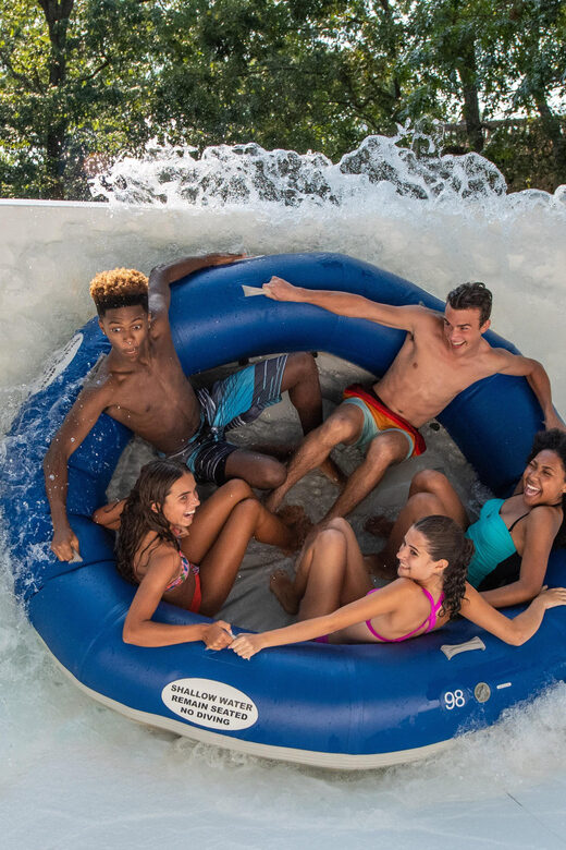 Calverton: Splish Splash Admission Ticket - What Makes Splish Splash Stand Out?