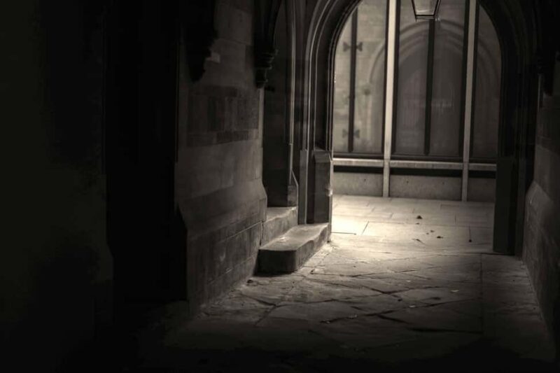 Cambridge: Alumni-led Ghost Tour - What to Expect from the Cambridge Alumni-led Ghost Tour