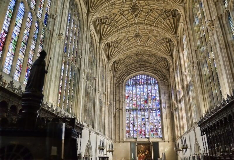 cambridge-alumni-led-walking-tour-w-kings-college-option