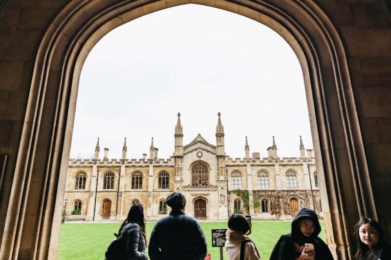 Cambridge: Alumni-led Walking Tour w/opt King's Chapel - A Closer Look at the Tour Experience  