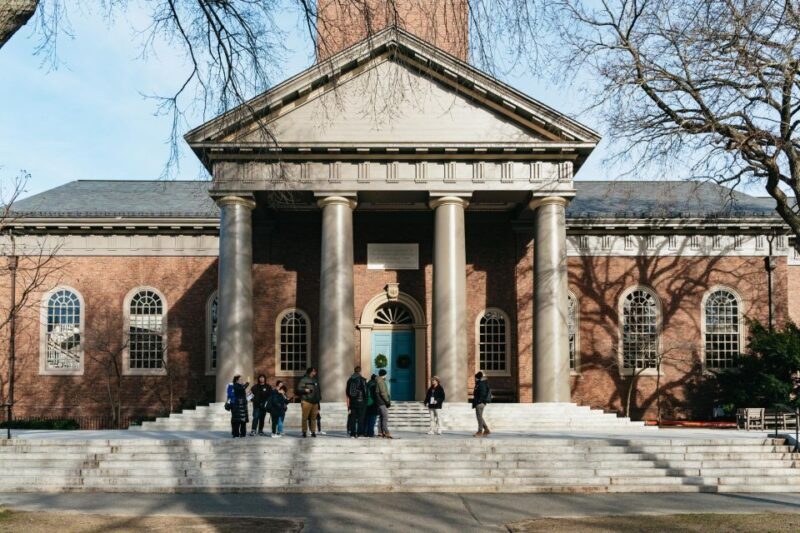 Cambridge: Harvard University Student-Guided Walking Tour - Key Points
