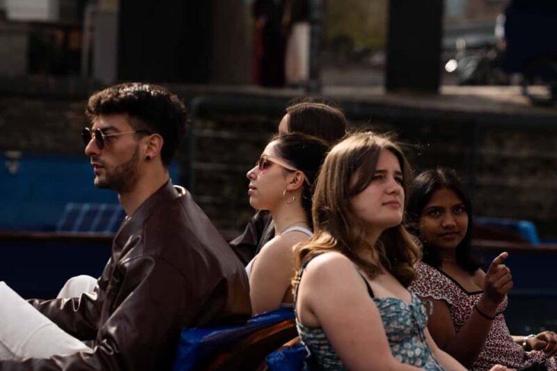 Cambridge: Punting Tour on the River Cam - Accessibility and Practical Tips