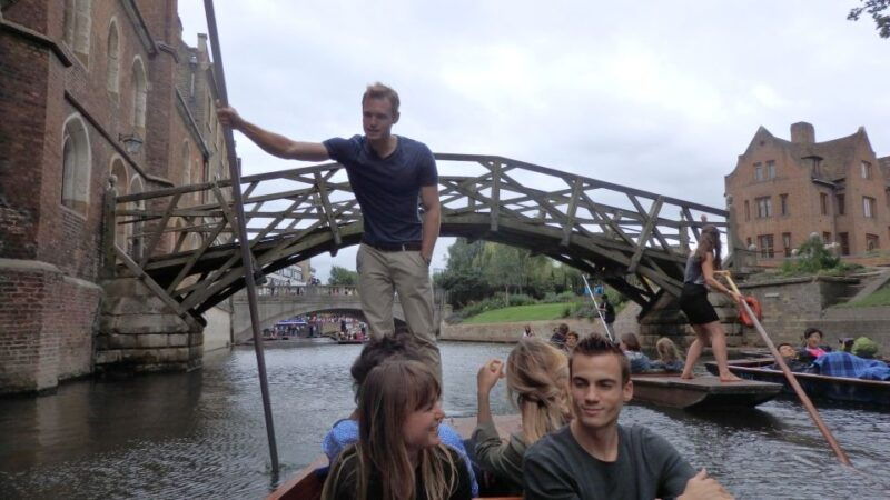 cambridge-punting-tour-on-the-river-cam
