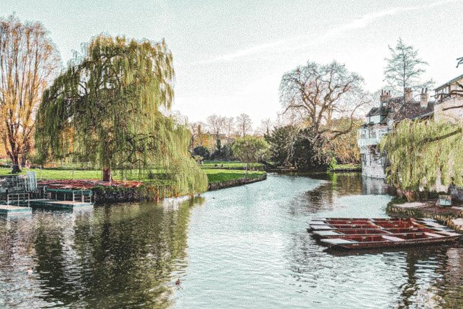 cambridges-history-secrets-with-self-guided-walking-tours