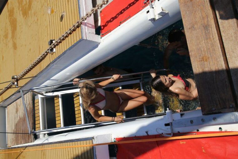cambrils-catamaran-cruise-with-drinks-and-bbq-lunch-option