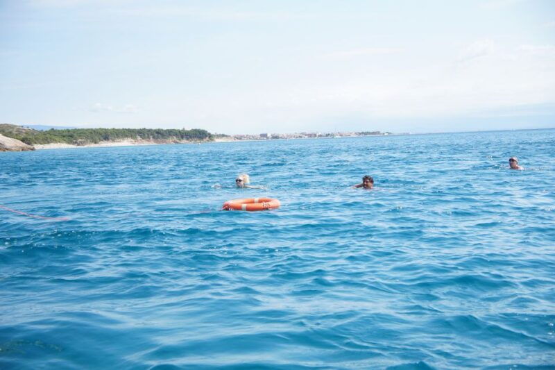 cambrils-costa-dorada-catamaran-day-cruise-with-bbq-lunch