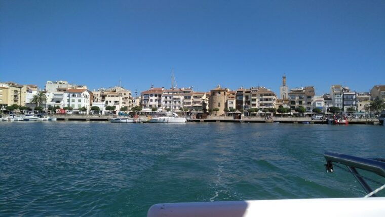 cambrils-salou-coastline-catamaran-2h-with-drinks-pickup