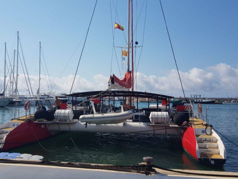 cambrils-salou-coastline-catamaran-2h-with-drinks-pickup