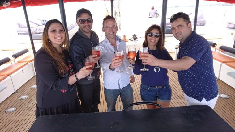 cambrils-salou-coastline-catamaran-2h-with-drinks-pickup
