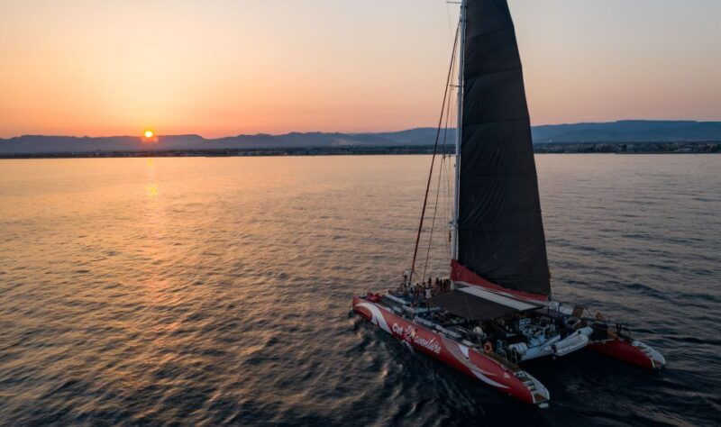 cambrils-sunset-catamaran-cruise-with-drinks