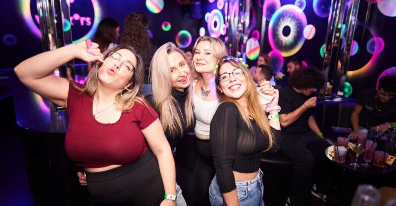 camden-pub-crawl-bar-tour-london