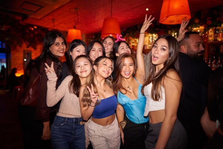 camden-pub-crawl-bar-tour-london