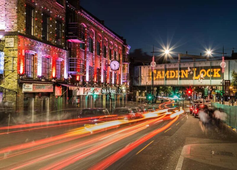 Camdens Yuletide Private Tour: Lights, Markets & Magic - Key Points