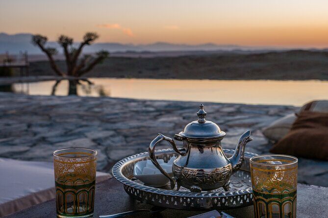 Camel Ride and Dinner in the Agafay Desert with Transportation - Entertainment and Cultural Highlights