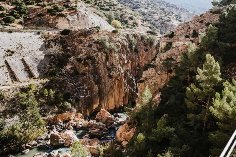 Caminito del Rey: Guided tour in German from El Chorro - Key Points