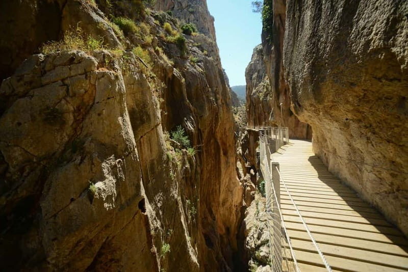 CAMINITO DEL REY: Guided tour + shuttle bus + gastronomic experience. - An In-Depth Look at the Experience