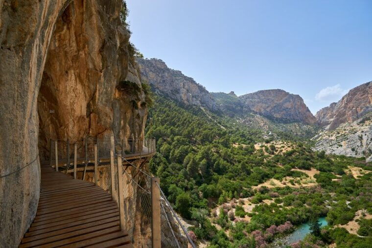 caminito-del-rey-guided-tour-with-1-drink-and-shuttle-bus