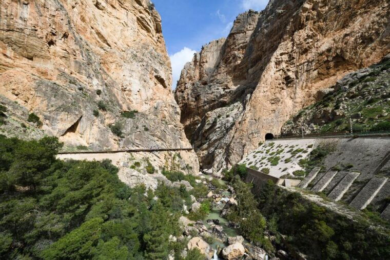 caminito-del-rey-guided-tour-with-1-drink-and-shuttle-bus
