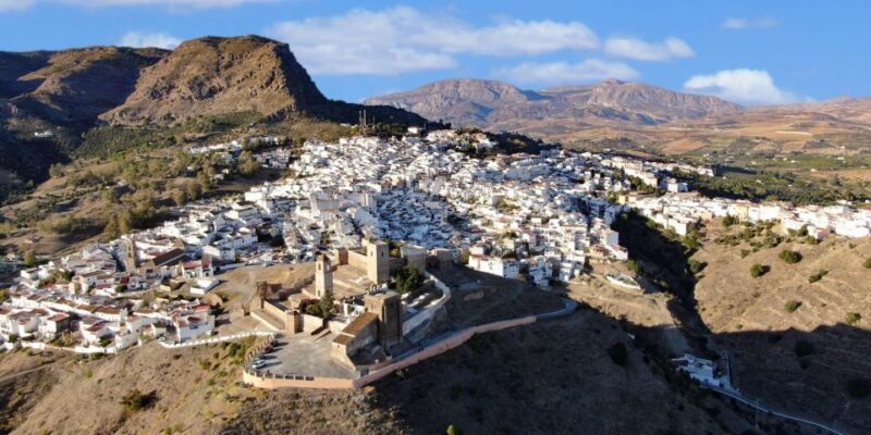 Caminito del Rey & White Village Tour with Tapas from Málaga - A Full-Day Journey through Andalusia’s Treasures