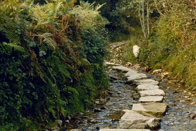 camino-de-santiago-last-100-km-walk-from-sarria-to-santiago-de-compostela
