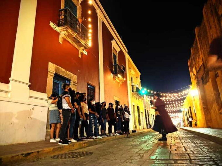 campeche-mexican-tales-theatrical-performance-walking-tour