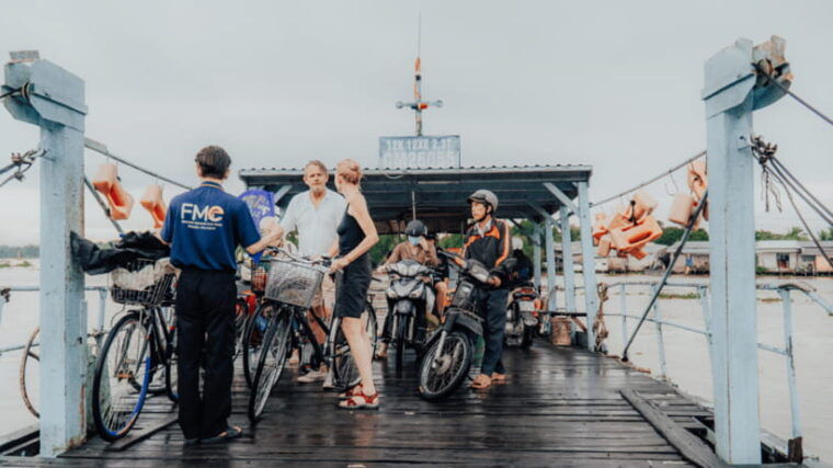 can-tho-cycling-in-the-countryside