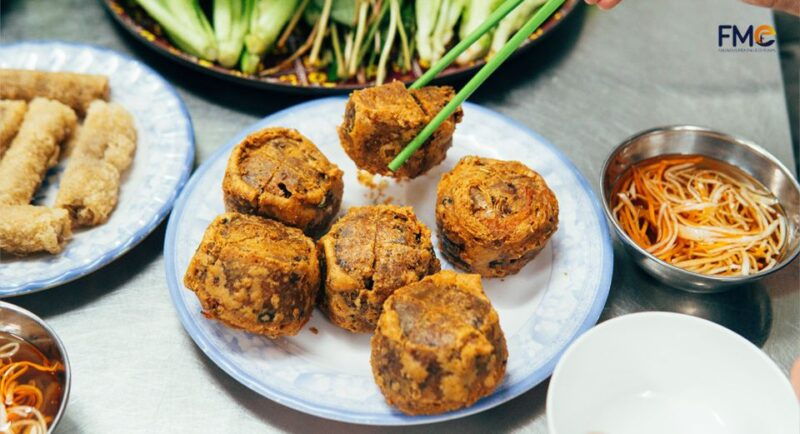 can-tho-walking-street-food-tour-designed-by-local-chef
